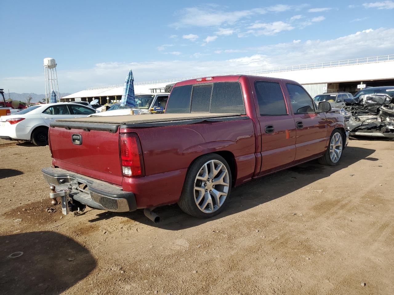 Image 3 of 2004 CHEVROLET SILVERADO C1500 2004 with VIN 2GCEC13T641368203