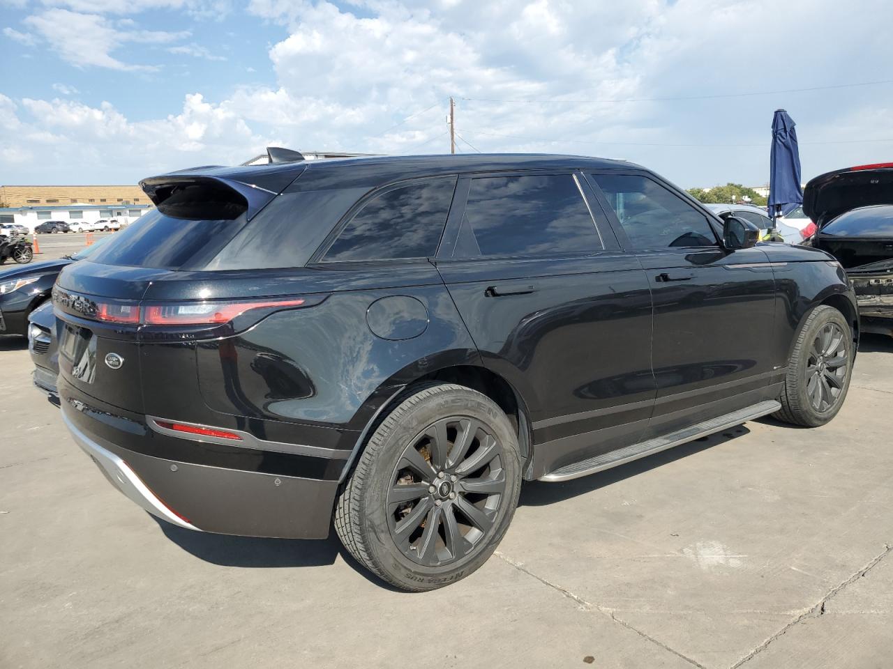 Изображение 3 Land Rover Range Rover Velar R-Dynamic Se 2018 с VIN SALYL2RX4JA707824