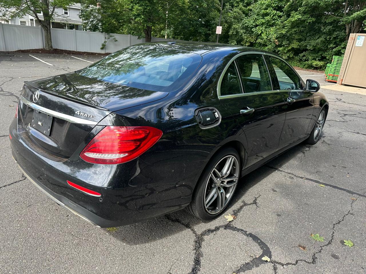 Image 3 of 2017 MERCEDES-BENZ E 300 4MATIC 2017 with VIN WDDZF4KB4HA223522