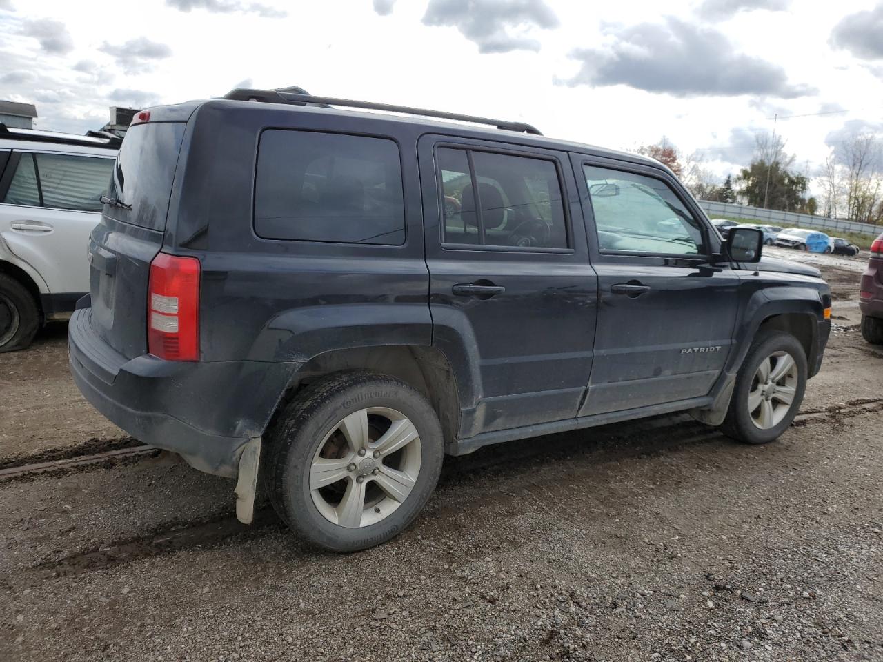 Изображение 3 2016 JEEP PATRIOT LATITUDE 2016 с VIN 1C4NJRFB2GD719432
