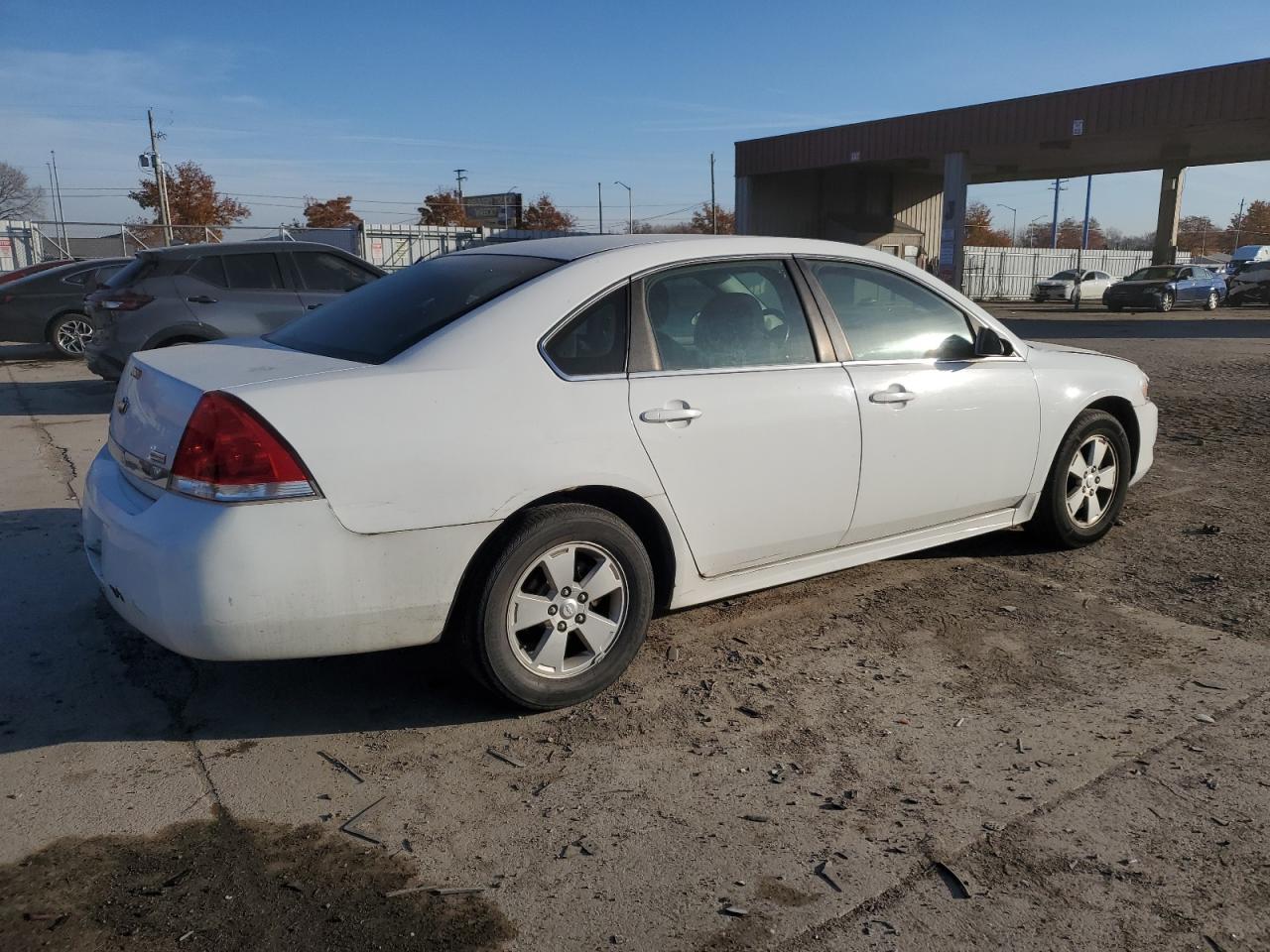Obraz 3 z 2011 CHEVROLET IMPALA LT 2011 z VIN 2G1WB5EK6B1317079