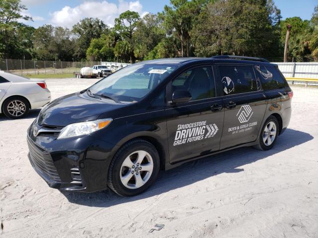 2019 TOYOTA SIENNA LE 2019 image