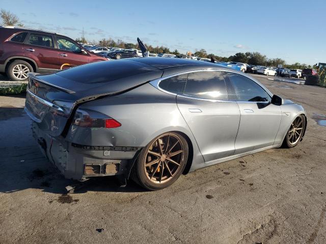 Image 3 of 2013 Tesla MODEL S 2013 with VIN 5YJSA1DP7DFP27601