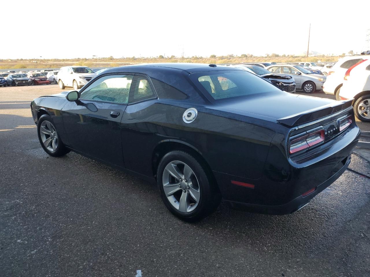 Изображение 2 2022 DODGE CHALLENGER SXT 2022 с VIN 2C3CDZAG2NH181580