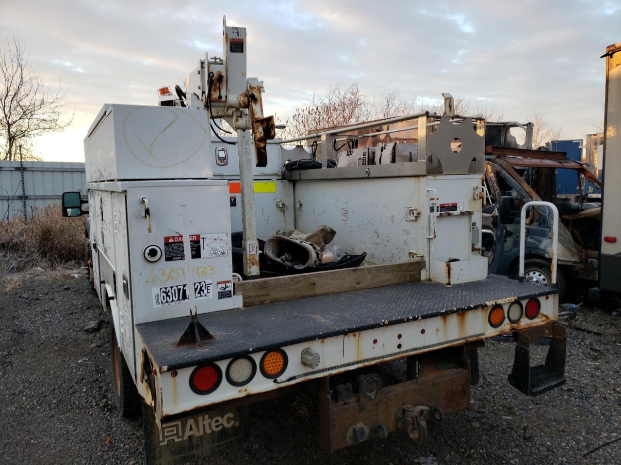 Image 3 of 2015 FORD F450 SUPER DUTY 2015 with VIN 1FDUF4GY6FEC05347