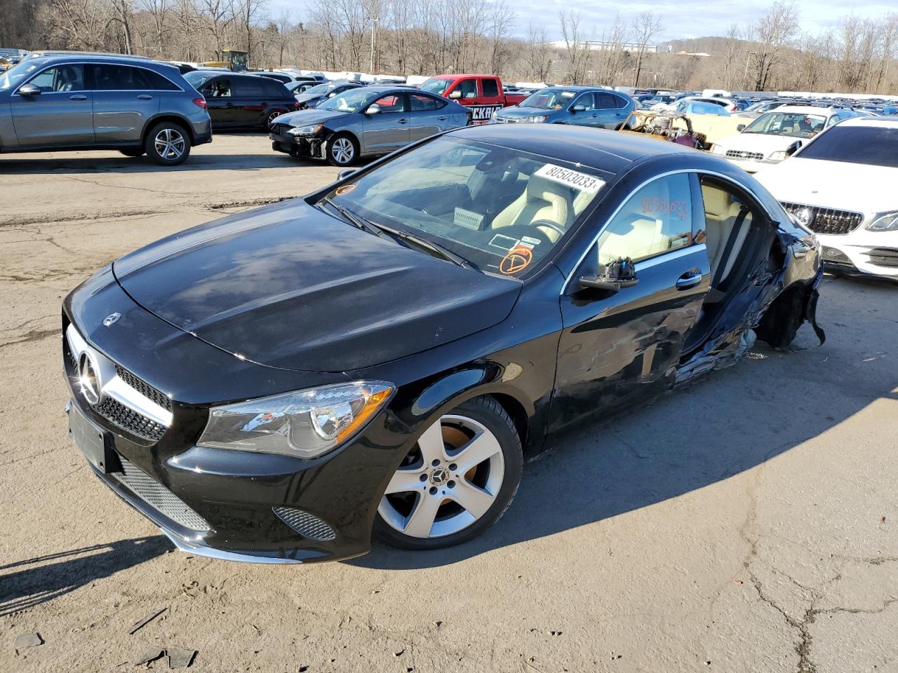 Obraz 1 z 2019 MERCEDES-BENZ CLA 250 4MATIC 2019 z VIN WDDSJ4GB7KN710254