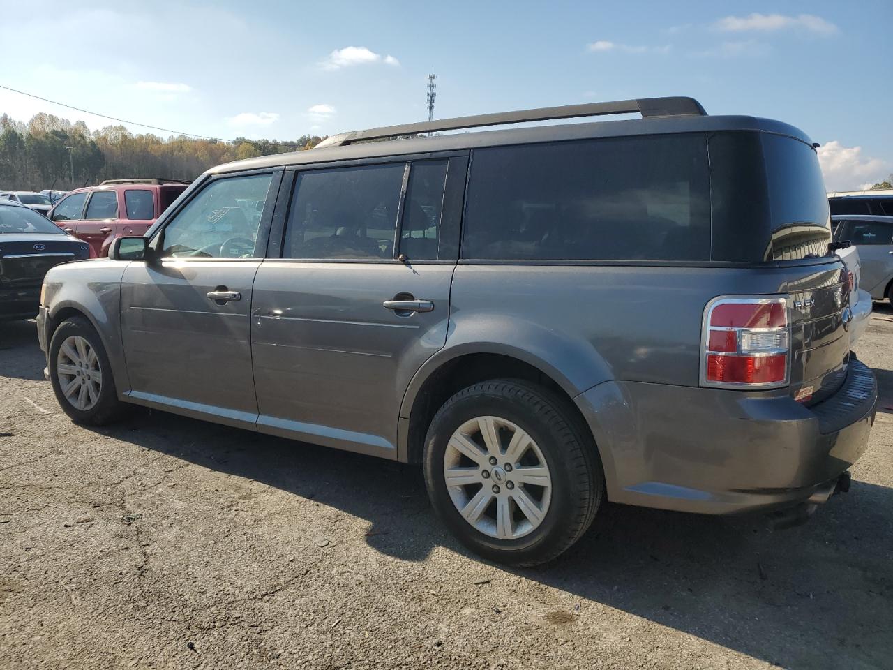 Image 2 of 2010 FORD FLEX SE 2010 with VIN 2FMGK5BC2ABB18267