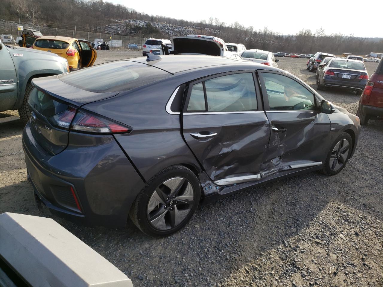Изображение 3 2020 HYUNDAI IONIQ LIMITED 2020 с VIN KMHC05LC3LU196900