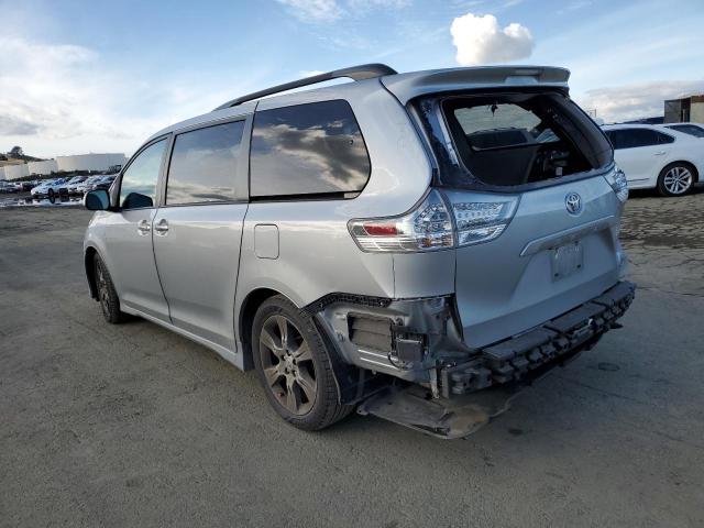 Image 2 of 2016 TOYOTA SIENNA SE 2016 with VIN 5TDXK3DC7GS722927