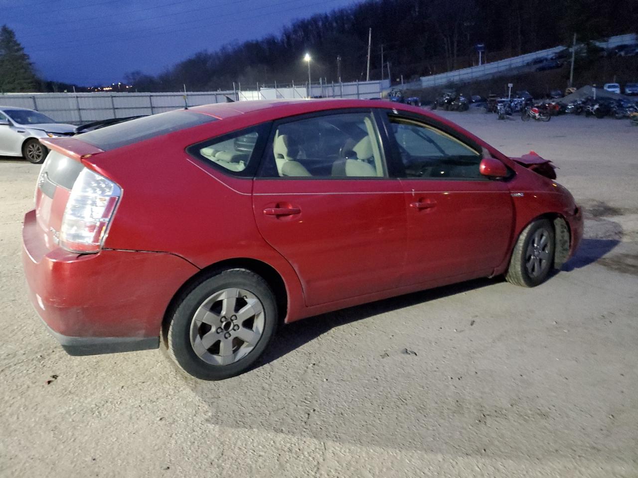 Obraz 3 z 2006 TOYOTA PRIUS  2006 z VIN JTDKB20U163168223