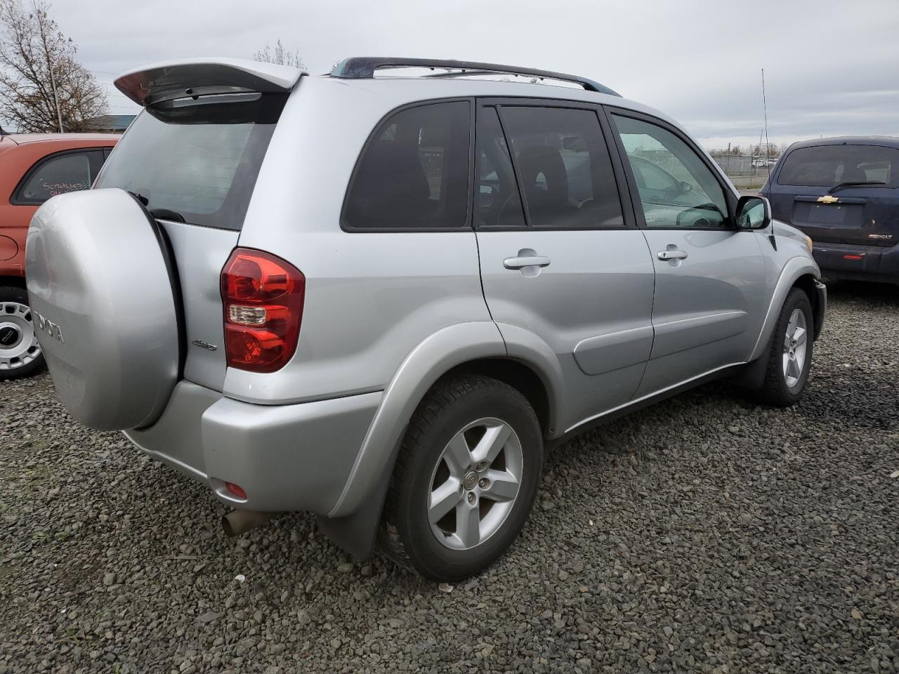 Image 3 of 2004 TOYOTA RAV4  2004 with VIN JTEHD20V646020797