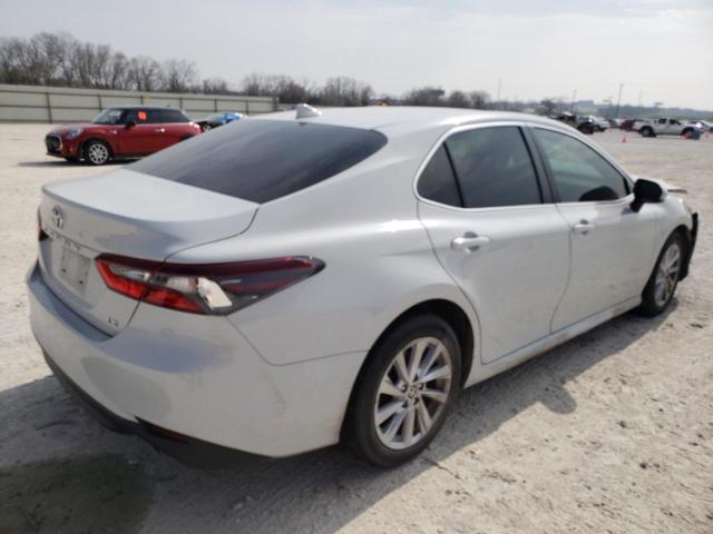 Obraz 3 z 2022 TOYOTA CAMRY LE 2022 z VIN 4T1C11AK7NU007989