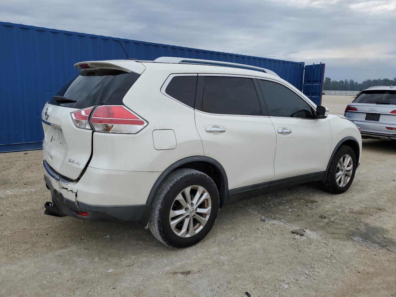Image 3 of 2016 NISSAN ROGUE S 2016 with VIN KNMAT2MVXGP700767