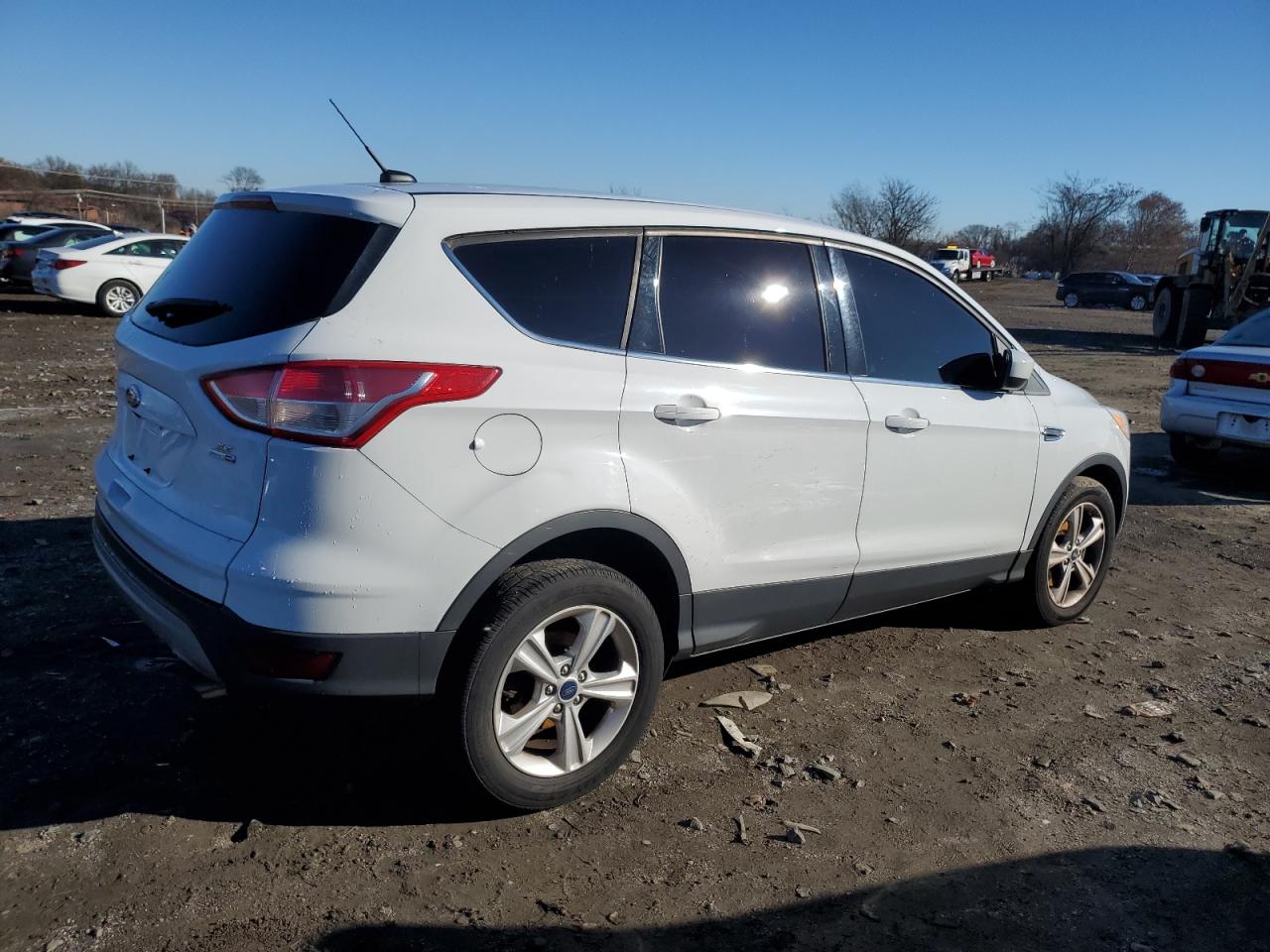 Image 3 of 2014 FORD ESCAPE SE 2014 with VIN 1FMCU9GX4EUC01078