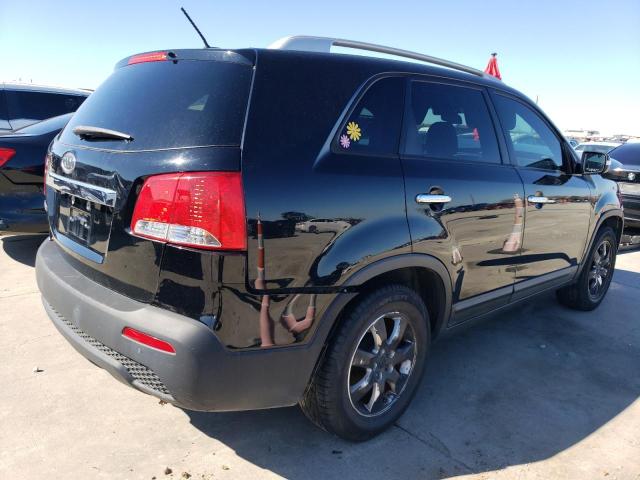 Image 3 of 2013 KIA SORENTO LX 2013 with VIN 5XYKT3A67DG364601