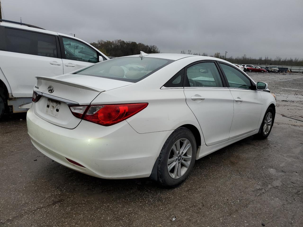 Obraz 3 z 2013 HYUNDAI SONATA GLS 2013 z VIN 5NPEB4AC8DH518950