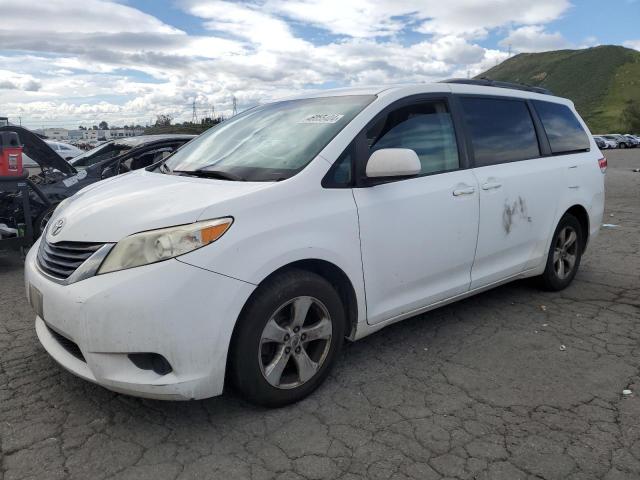 2011 TOYOTA SIENNA LE 2011 image