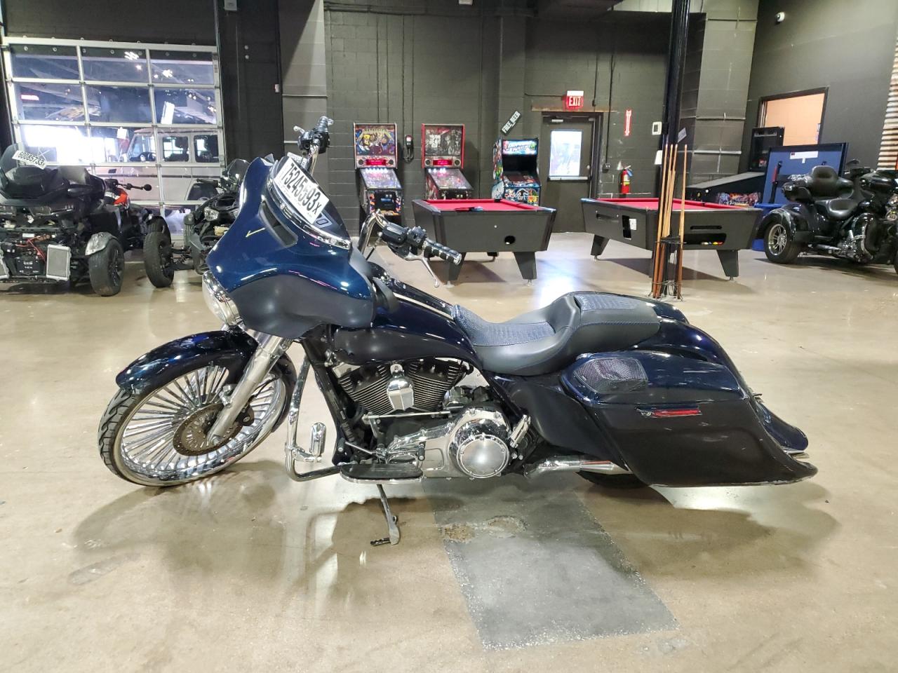 Obraz 3 z 2014 HARLEY-DAVIDSON FLHX STREET GLIDE 2014 z VIN 1HD1KBM13EB631767