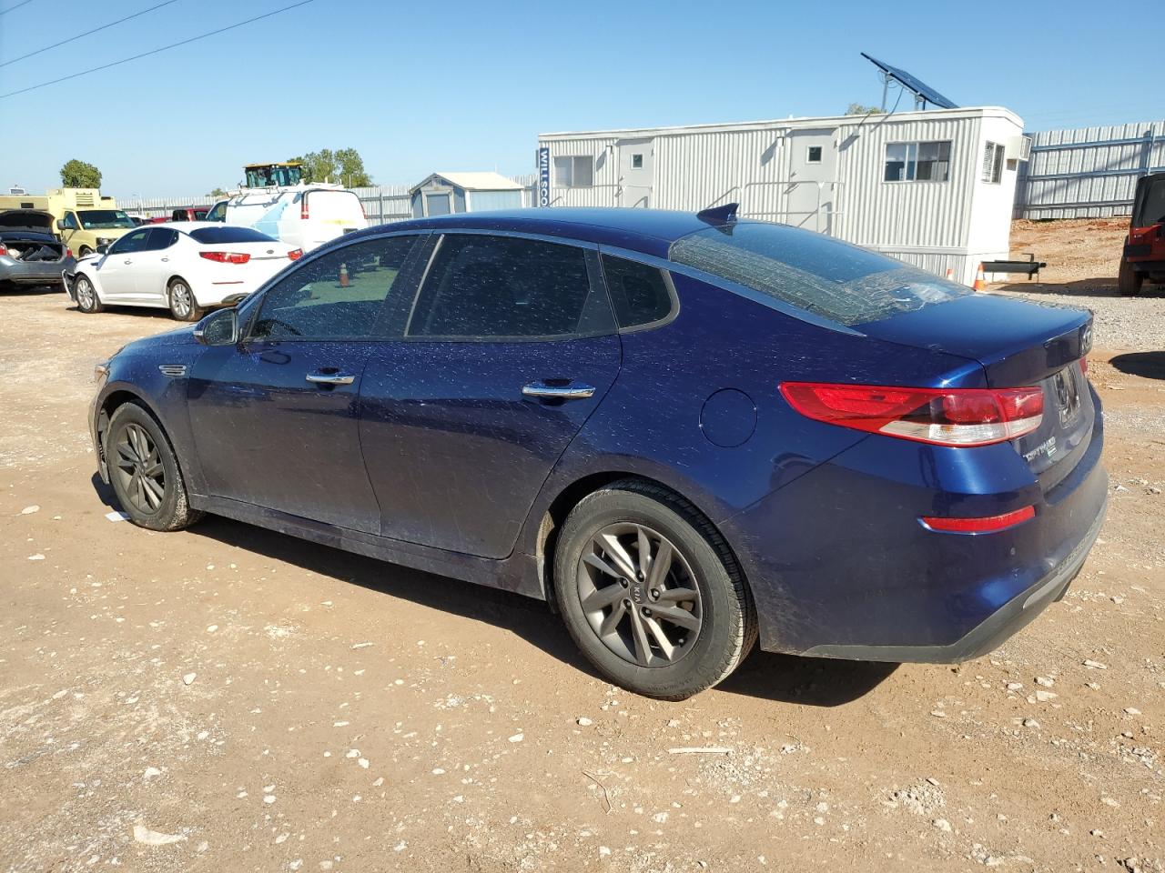 Изображение 2 2020 KIA OPTIMA LX 2020 с VIN 5XXGT4L33LG391991