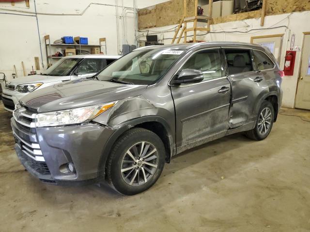 Obraz 2017 TOYOTA HIGHLANDER SE 2017