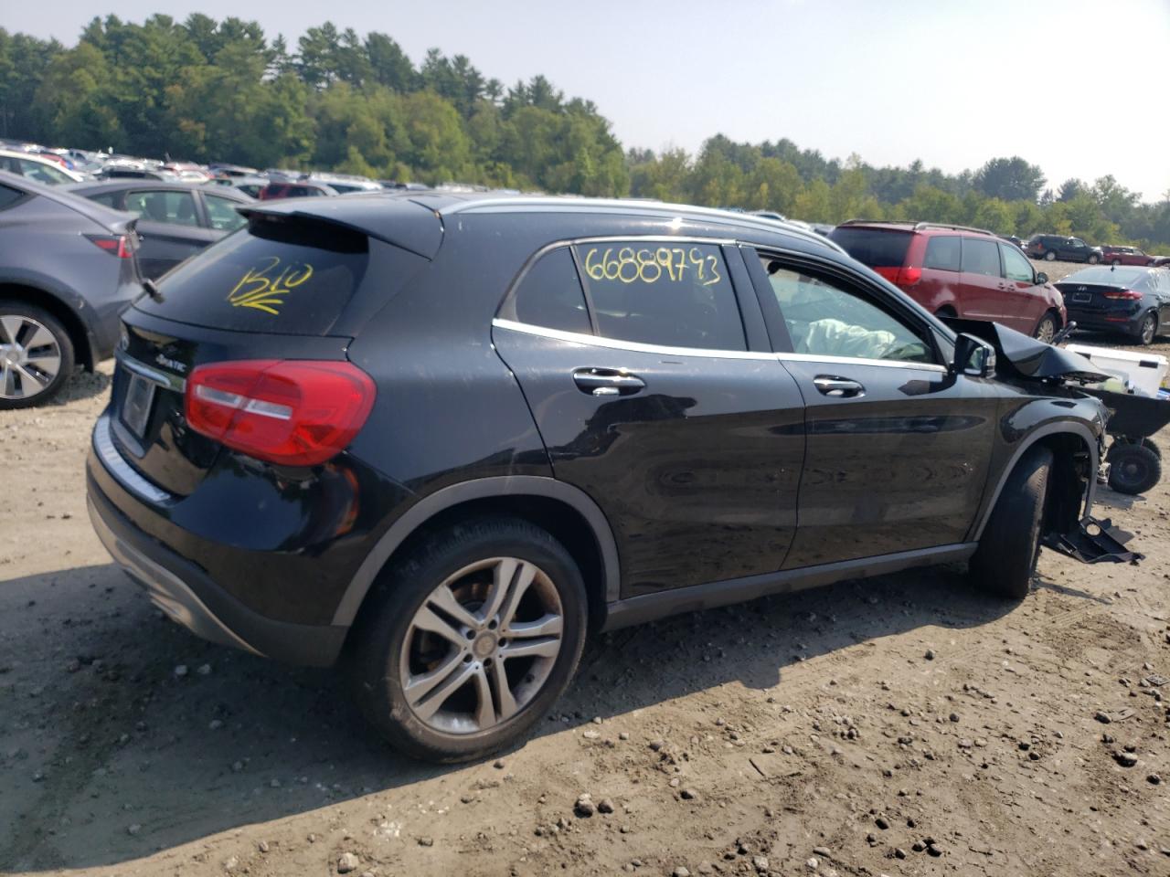 Image 3 of 2015 MERCEDES-BENZ GLA 250 4MATIC 2015 with VIN WDCTG4GB5FJ086894