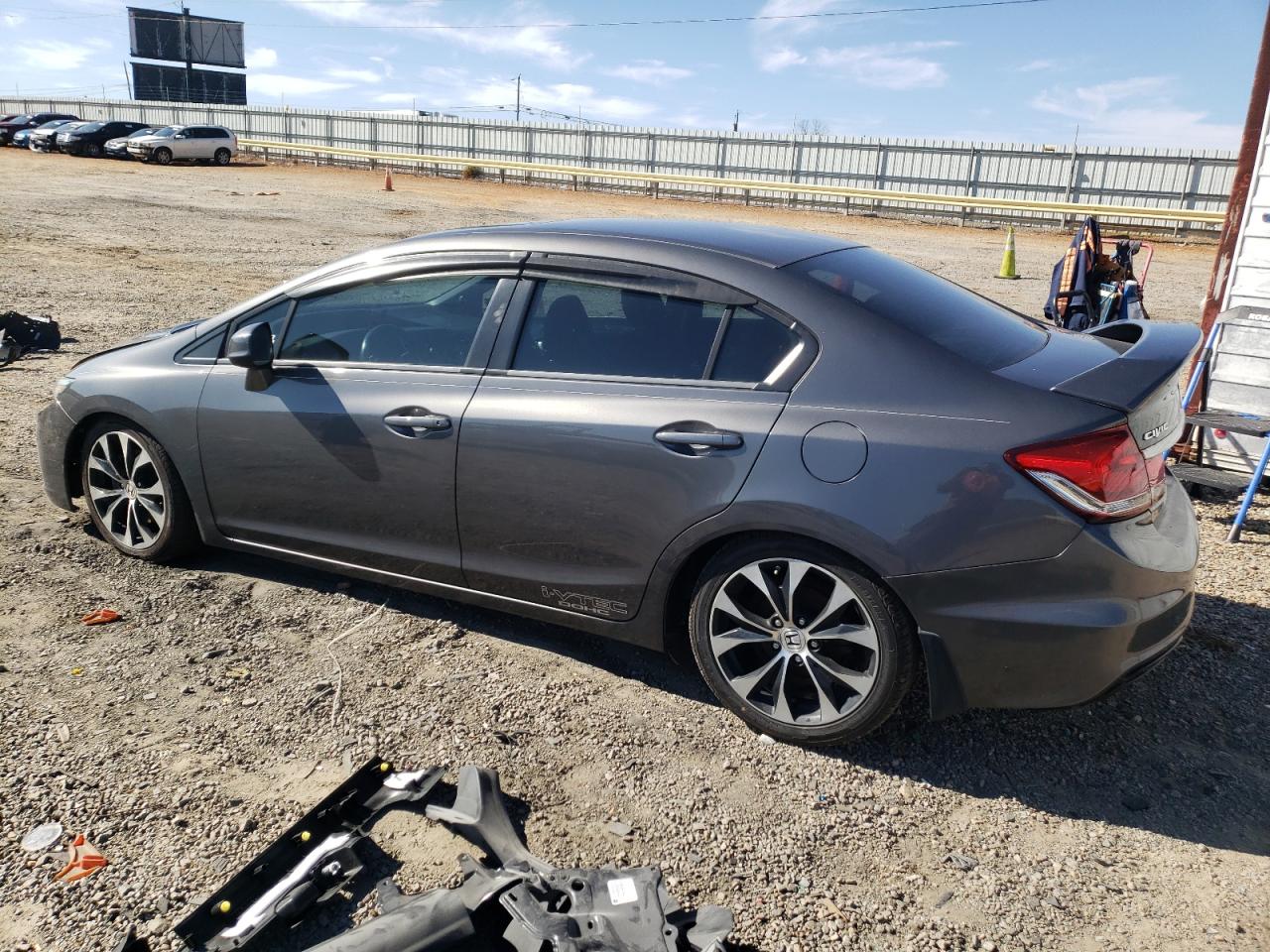 Image 2 of 2013 HONDA CIVIC SI 2013 with VIN 2HGFB6E57DH701617