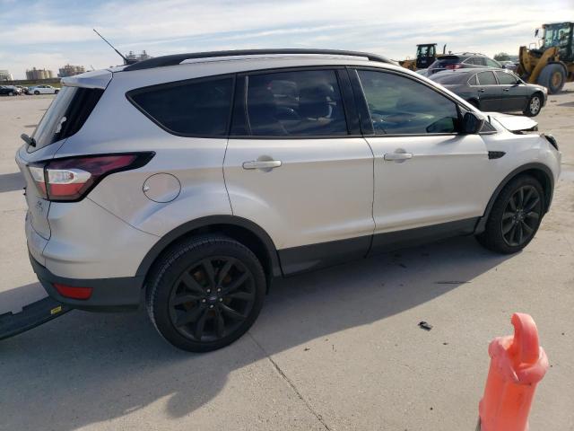 Image 3 of 2017 FORD ESCAPE SE 2017 with VIN 1FMCU0GD1HUD15982