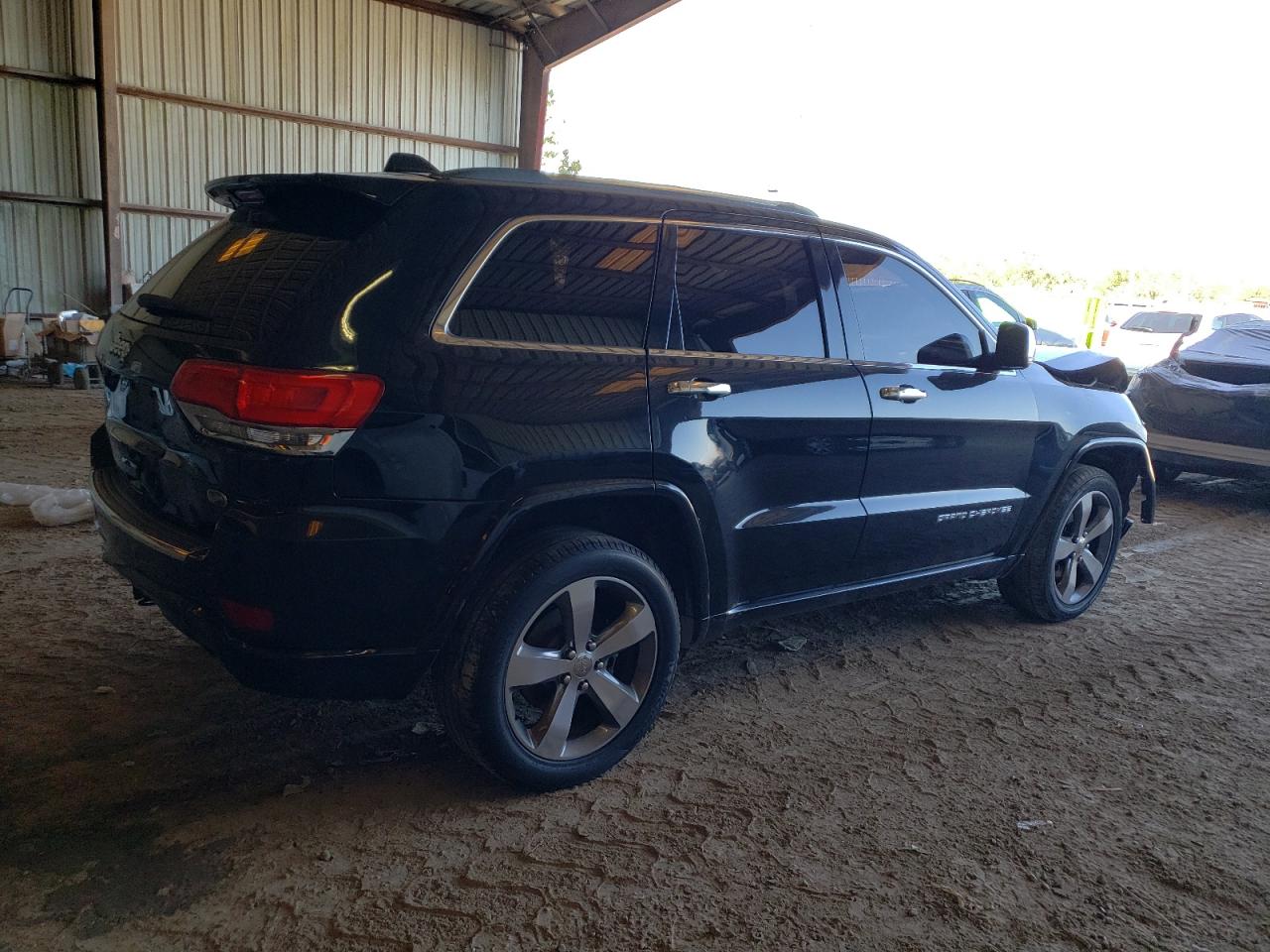 Image 3 of 2015 JEEP GRAND CHEROKEE OVERLAND 2015 with VIN 1C4RJECG9FC749459