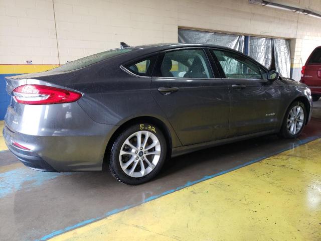 Image 3 of 2019 FORD FUSION SE 2019 with VIN 3FA6P0LU3KR199834