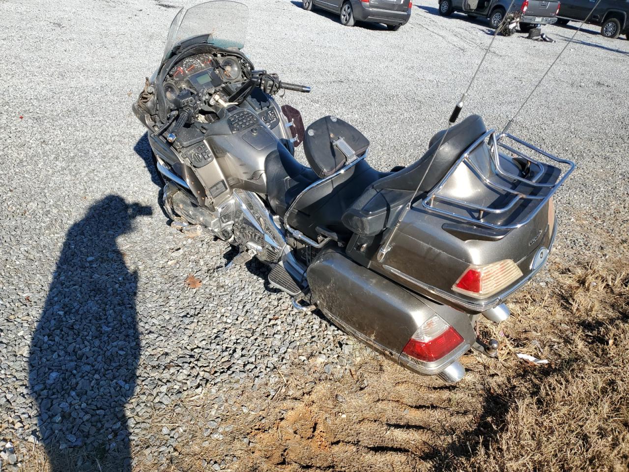 Image 3 of 2006 HONDA GL1800  2006 with VIN 1HFSC47F86A512549