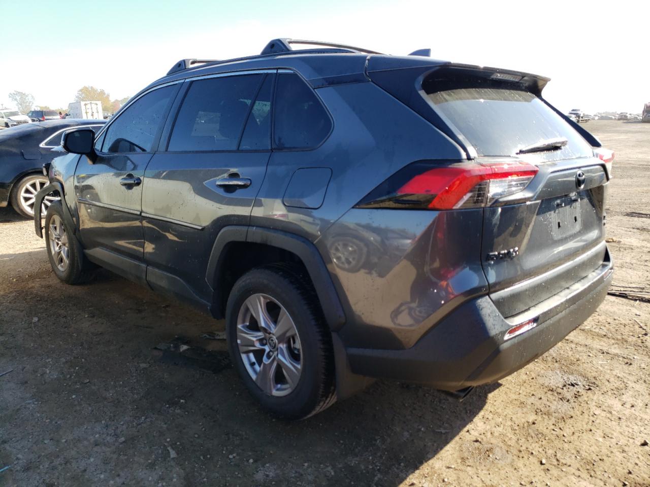 Obraz 2 z 2023 TOYOTA RAV4 XLE 2023 z VIN 2T3P1RFV9PC333355