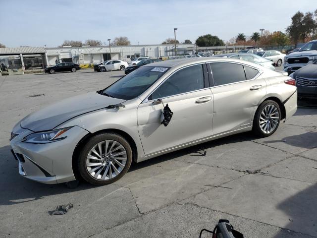 Изображение 1 2019 LEXUS ES 300H 2019 с VIN JTHB21B11K2002909