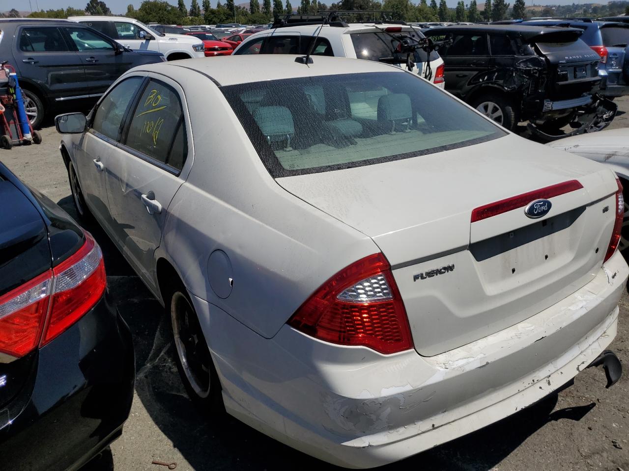 Image 2 of 2012 FORD FUSION SE 2012 with VIN 3FAHP0HA7CR250616