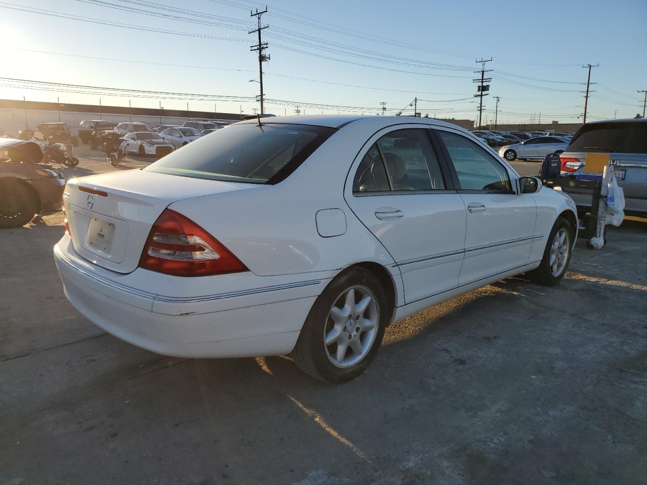 Image 3 of 2002 MERCEDES-BENZ C 240 2002 with VIN WDBRF61J92F166483