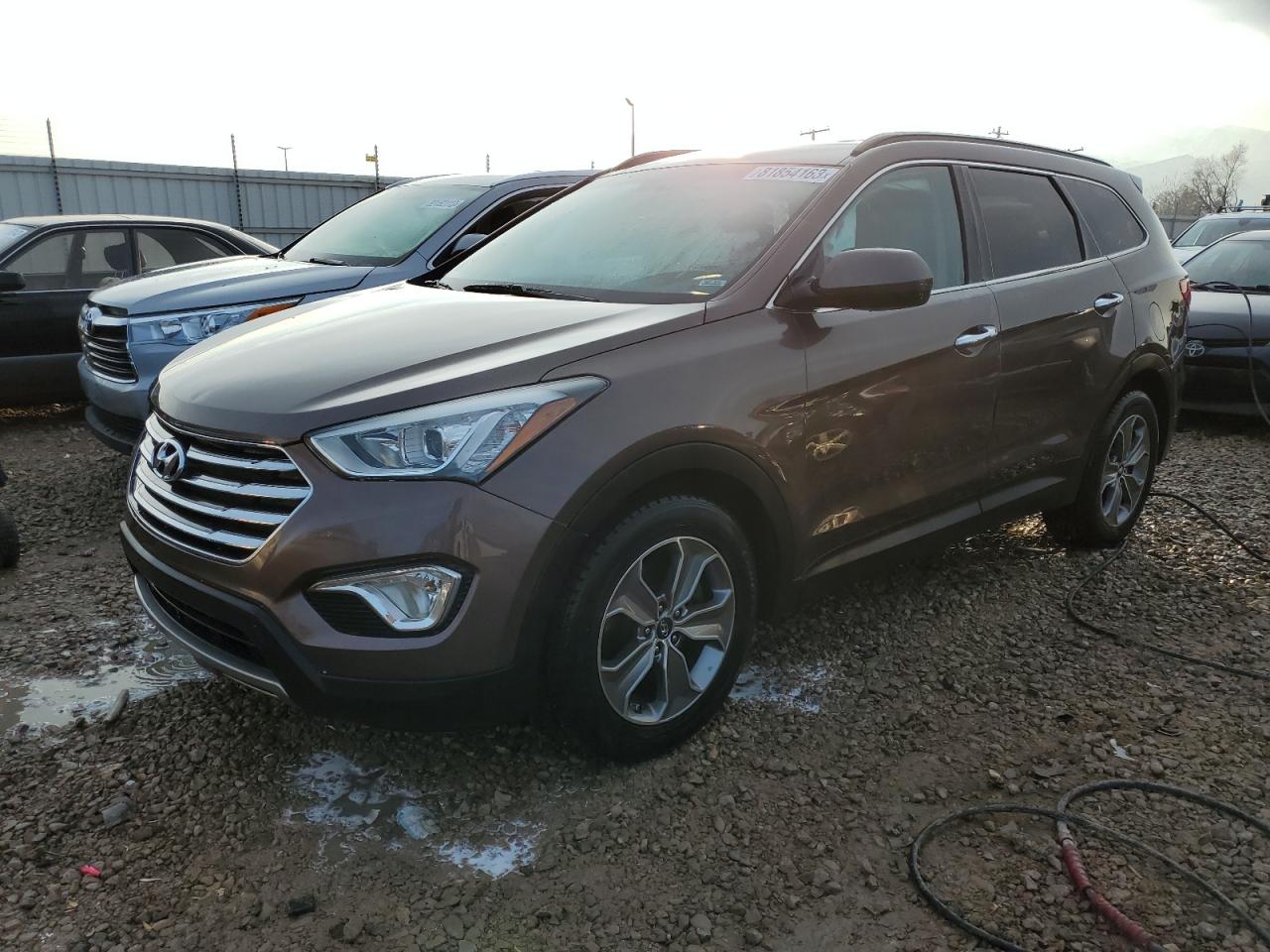 Image 1 of 2015 HYUNDAI SANTA FE GLS 2015 with VIN KM8SMDHF8FU093862