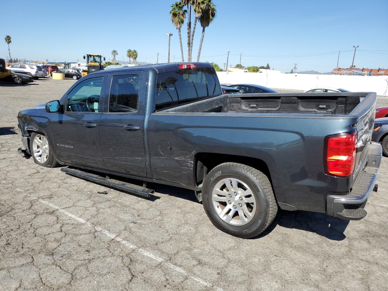 Obraz 2 z 2018 CHEVROLET SILVERADO C1500 LT 2018 z VIN 1GCRCREC8JZ167712