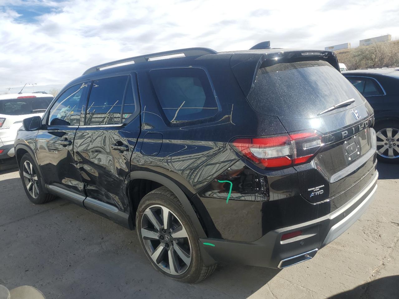 Изображение 2 2023 HONDA PILOT TOURING 2023 с VIN 5FNYG1H70PB000923