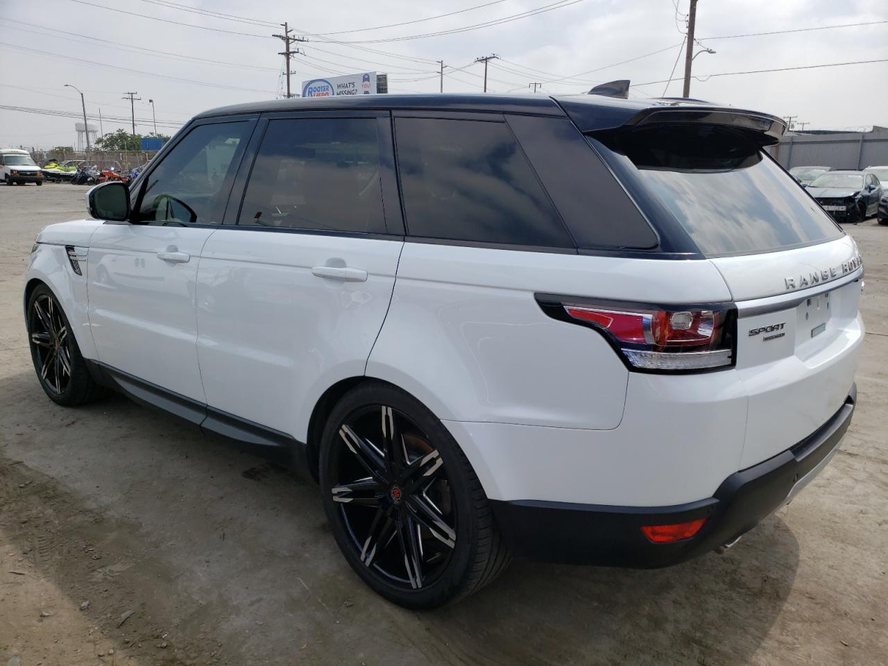 Image 2 of Land Rover Range Rover Sport Hse 2017 with VIN SALWR2FK4HA683453