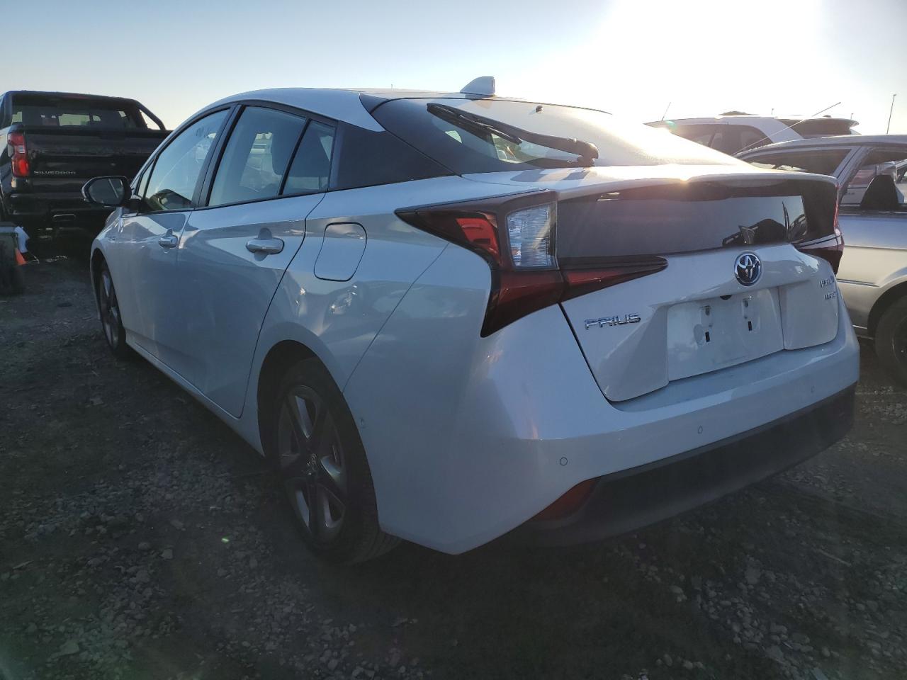 Image 2 of 2019 TOYOTA PRIUS  2019 with VIN JTDKARFU4K3085902