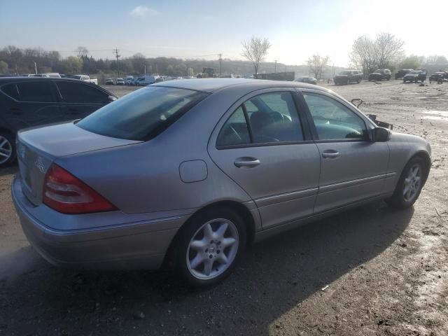 Image 3 of 2004 MERCEDES-BENZ C 240 4MATIC 2004 with VIN WDBRF81J64F538926