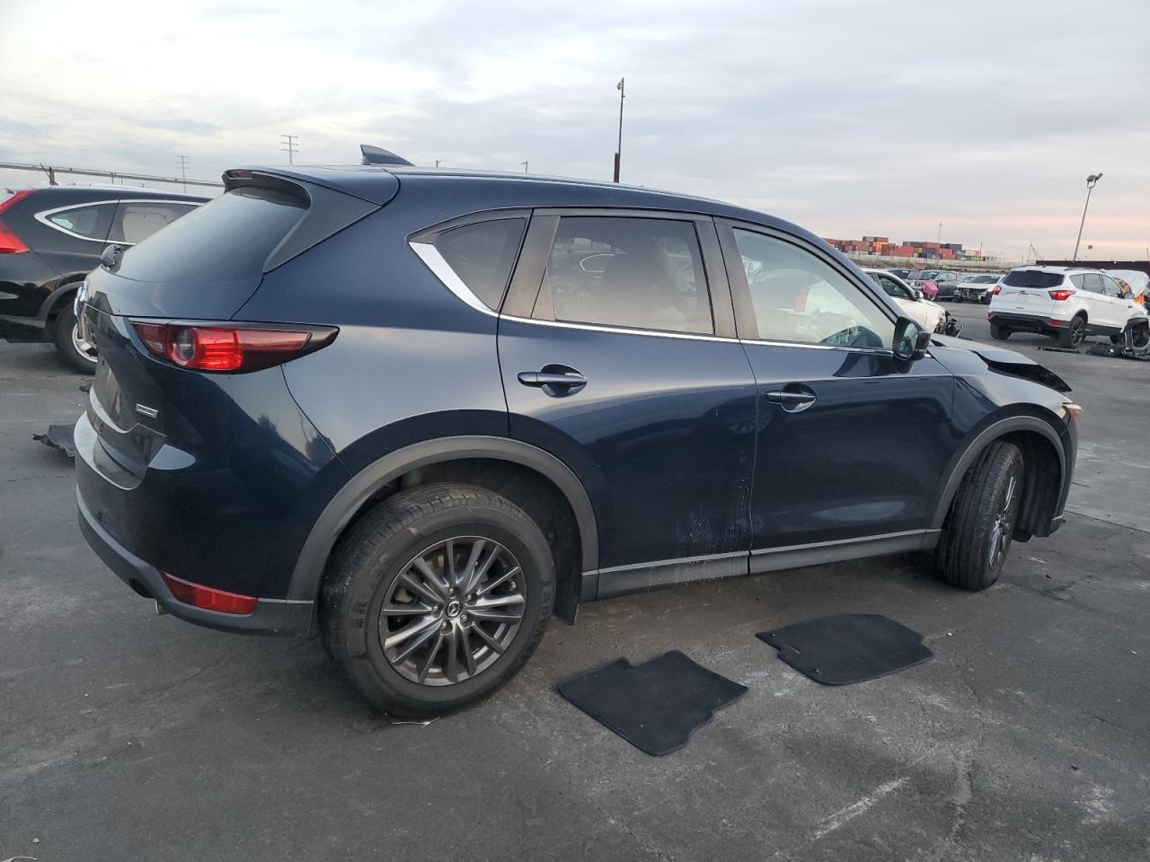 Image 3 of 2019 MAZDA CX-5 TOURING 2019 with VIN JM3KFACM6K1553705