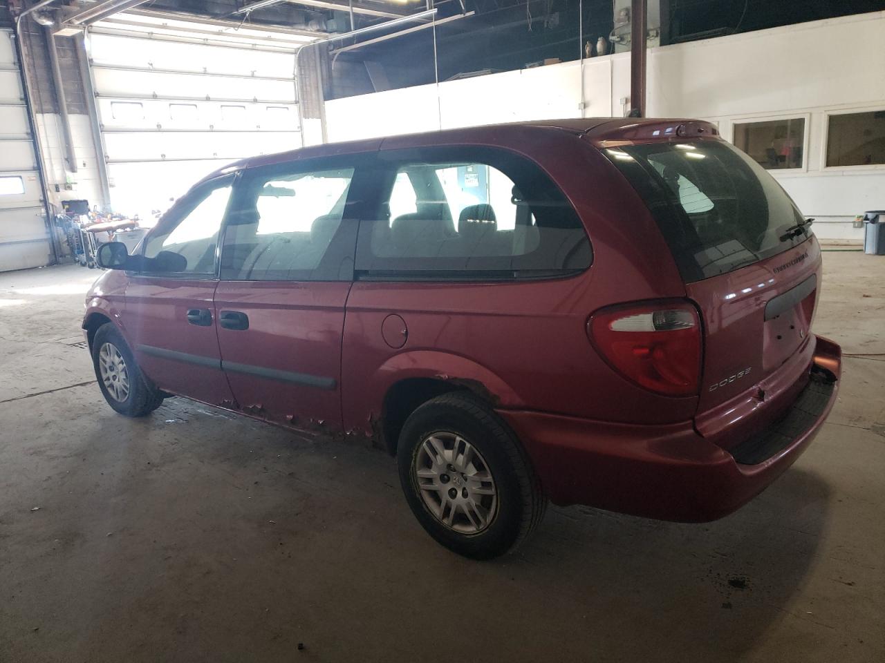 Image 2 of 2005 DODGE GRAND CARAVAN SE 2005 with VIN 1D4GP24R35B371344