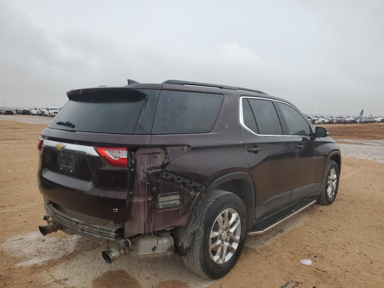 Image 3 of 2020 CHEVROLET TRAVERSE LT 2020 with VIN 1GNERGKW5LJ149340