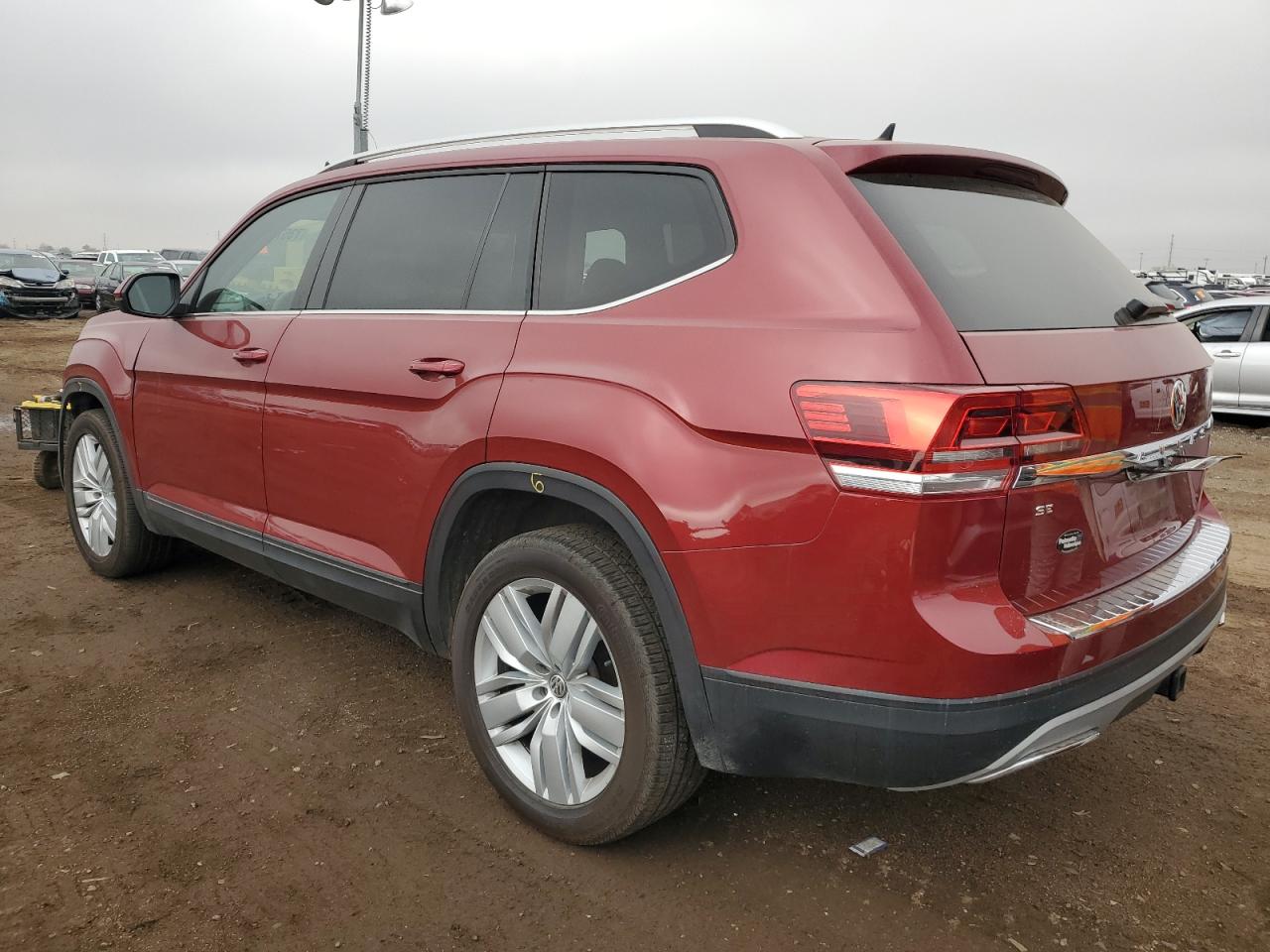 Image 2 of 2019 VOLKSWAGEN ATLAS SE 2019 with VIN 1V2WR2CA0KC562268