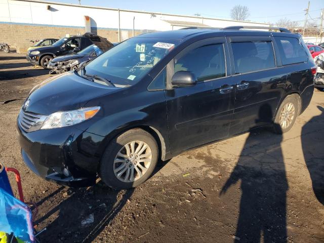Image 1 of 2015 TOYOTA SIENNA XLE 2015 with VIN 5TDYK3DC0FS582478