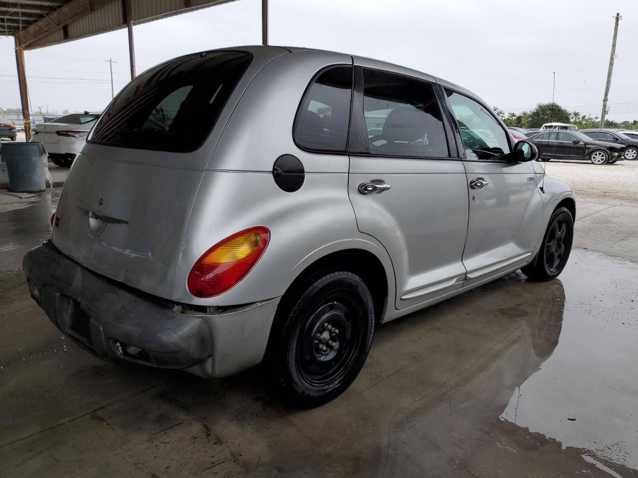 Image 3 of 2001 CHRYSLER PT CRUISER  2001 with VIN 3C8FY4BBX1T699097