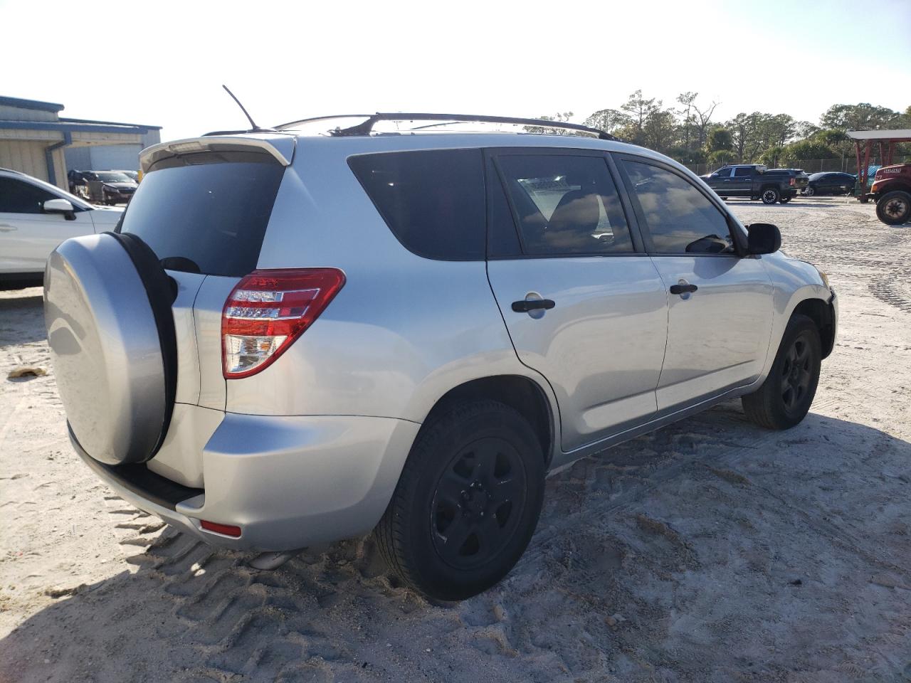 Image 3 of 2010 TOYOTA RAV4  2010 with VIN JTMZF4DV7A5021161