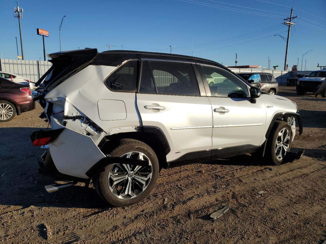 Изображение 3 2023 TOYOTA RAV4 PRIME XSE 2023 с VIN JTMEB3FV7PD117226