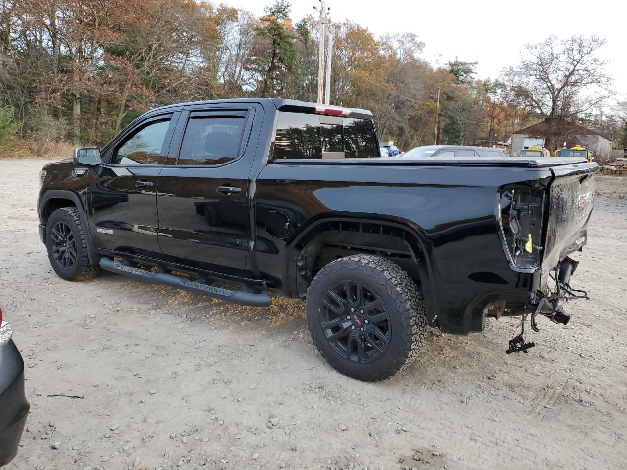 Obraz 2 z 2020 GMC SIERRA K1500 ELEVATION 2020 z VIN 3GTU9CET2LG183817