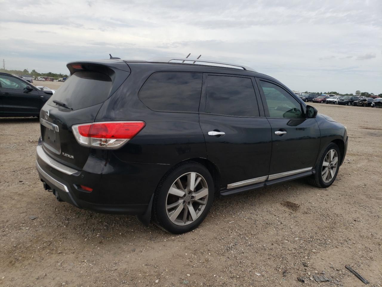 Obraz 3 z 2015 NISSAN PATHFINDER S 2015 z VIN 5N1AR2MN4FC605945